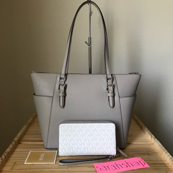 🌼Michael Kors Set - Picture 2 of 16